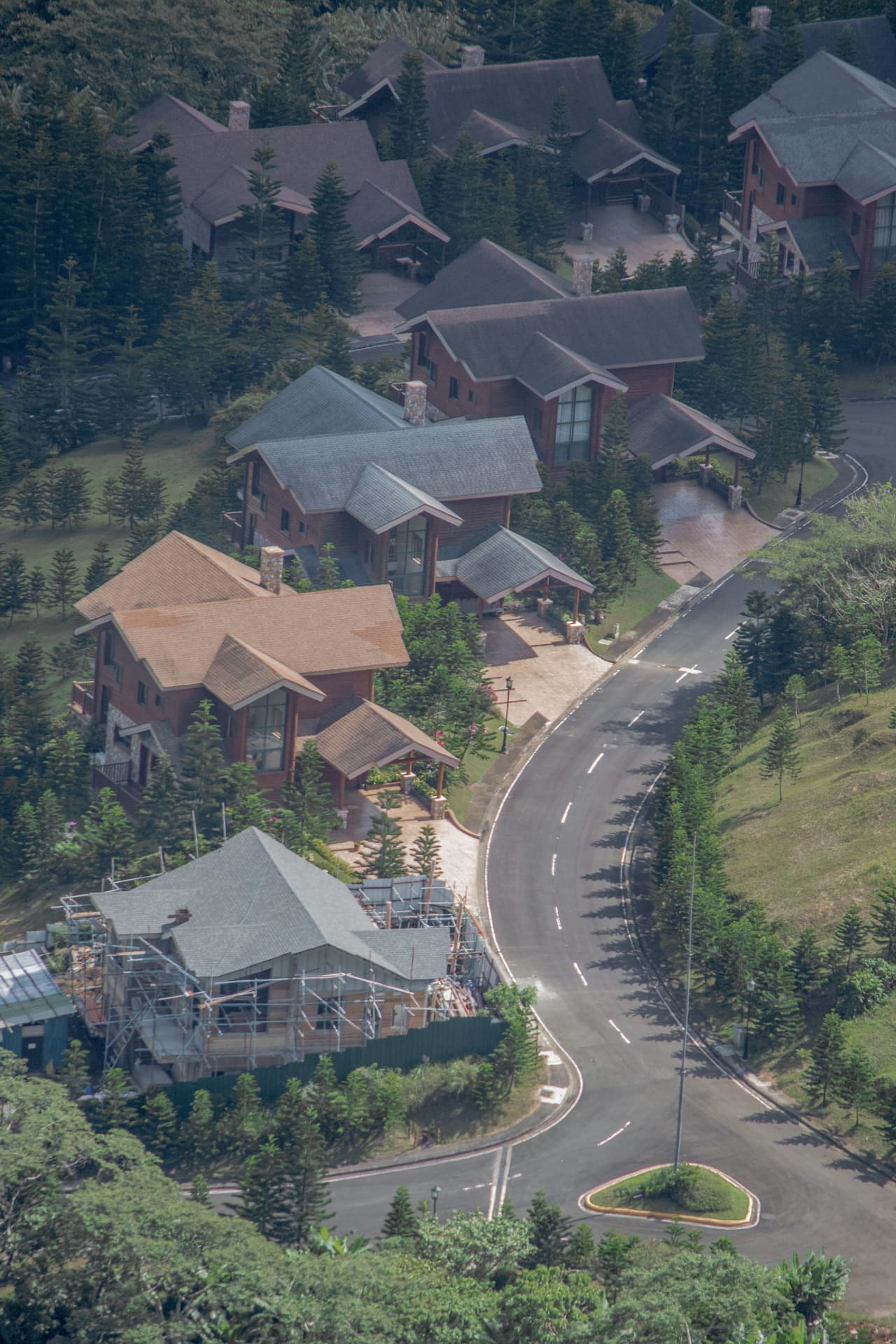Tagaytay Woodridge building